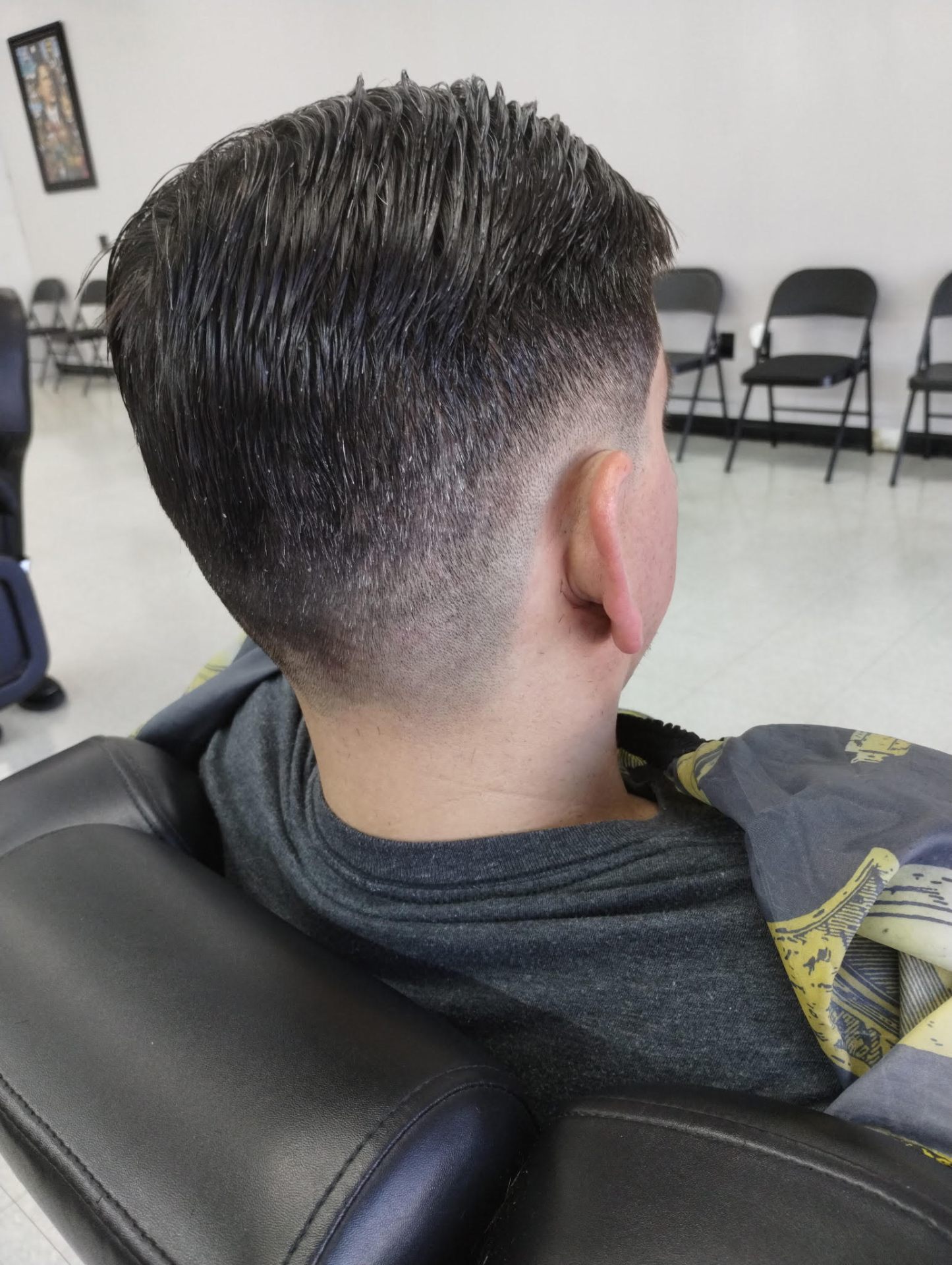 Clean textured pomp with tapered fade